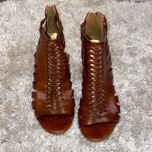 DSW Indigo Rd. Brown Leather Mid Heel Bootie Size 8